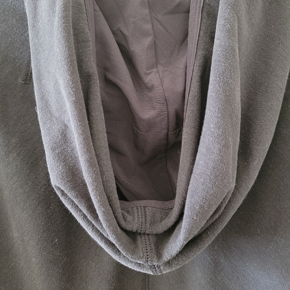 Lululemon Lab Men's Hoodie - Picture 5 of 5